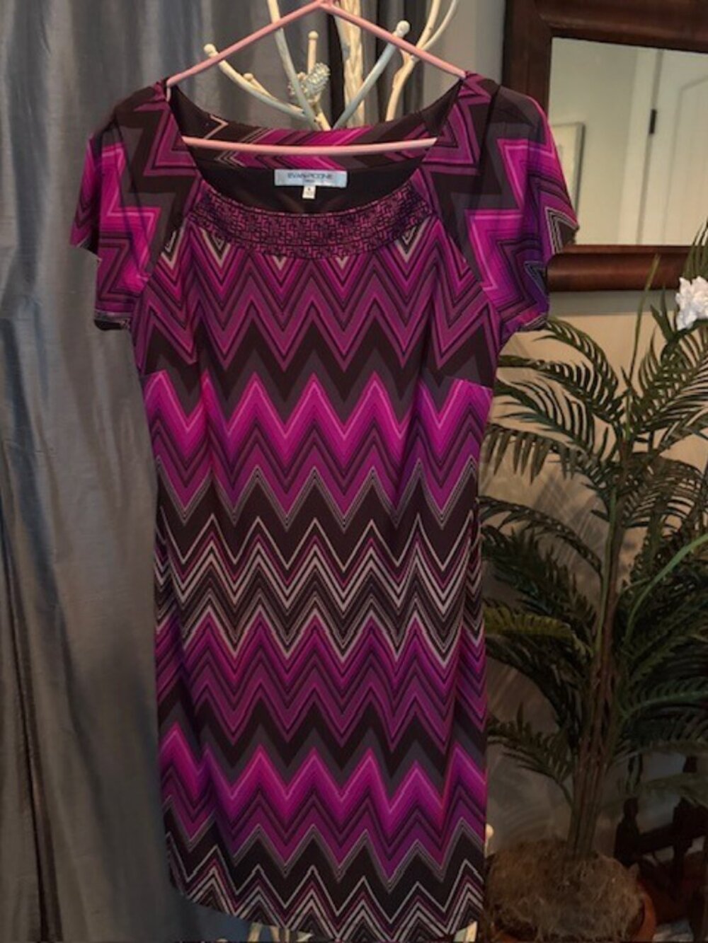 EVAN PICONE Geometric ZigZag Purple and Black Slinky Dress Size 6